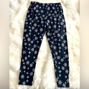 No boundaries snowflake pajama bottoms